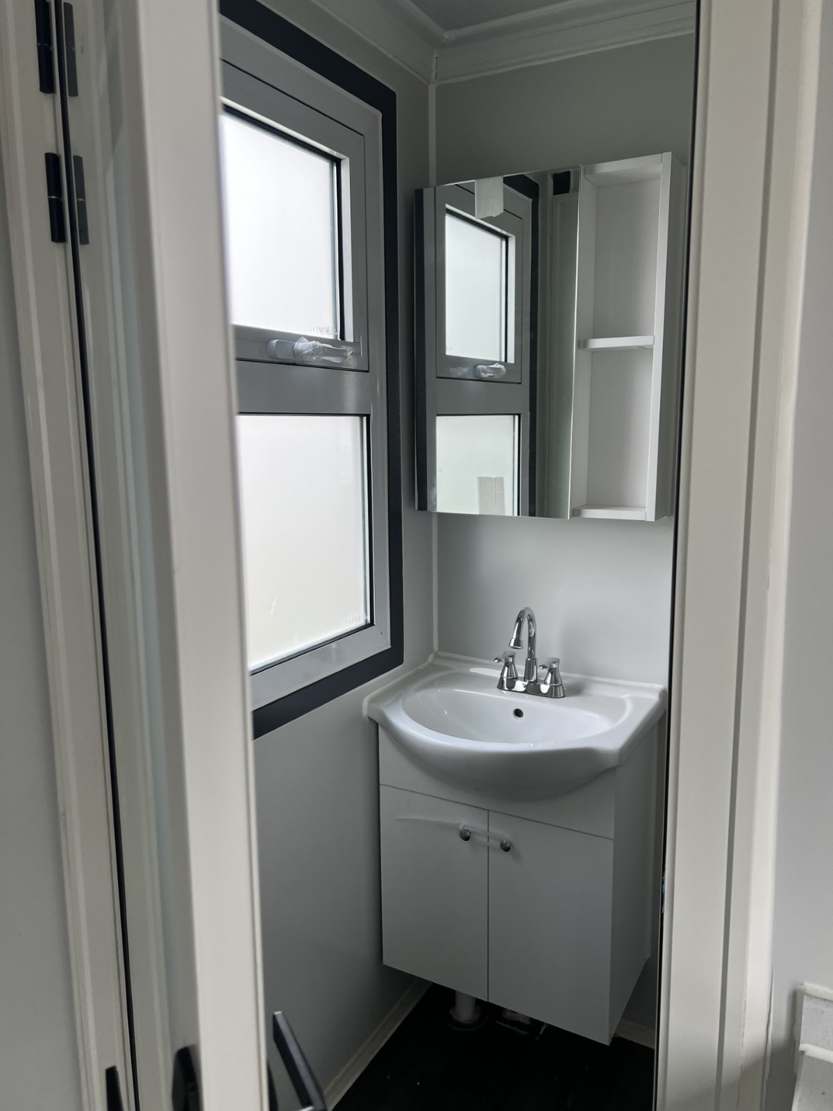 7ft x 20ft Portable Office/ Cabin with Bathroom/ Steel frame/Lockable Entry Door