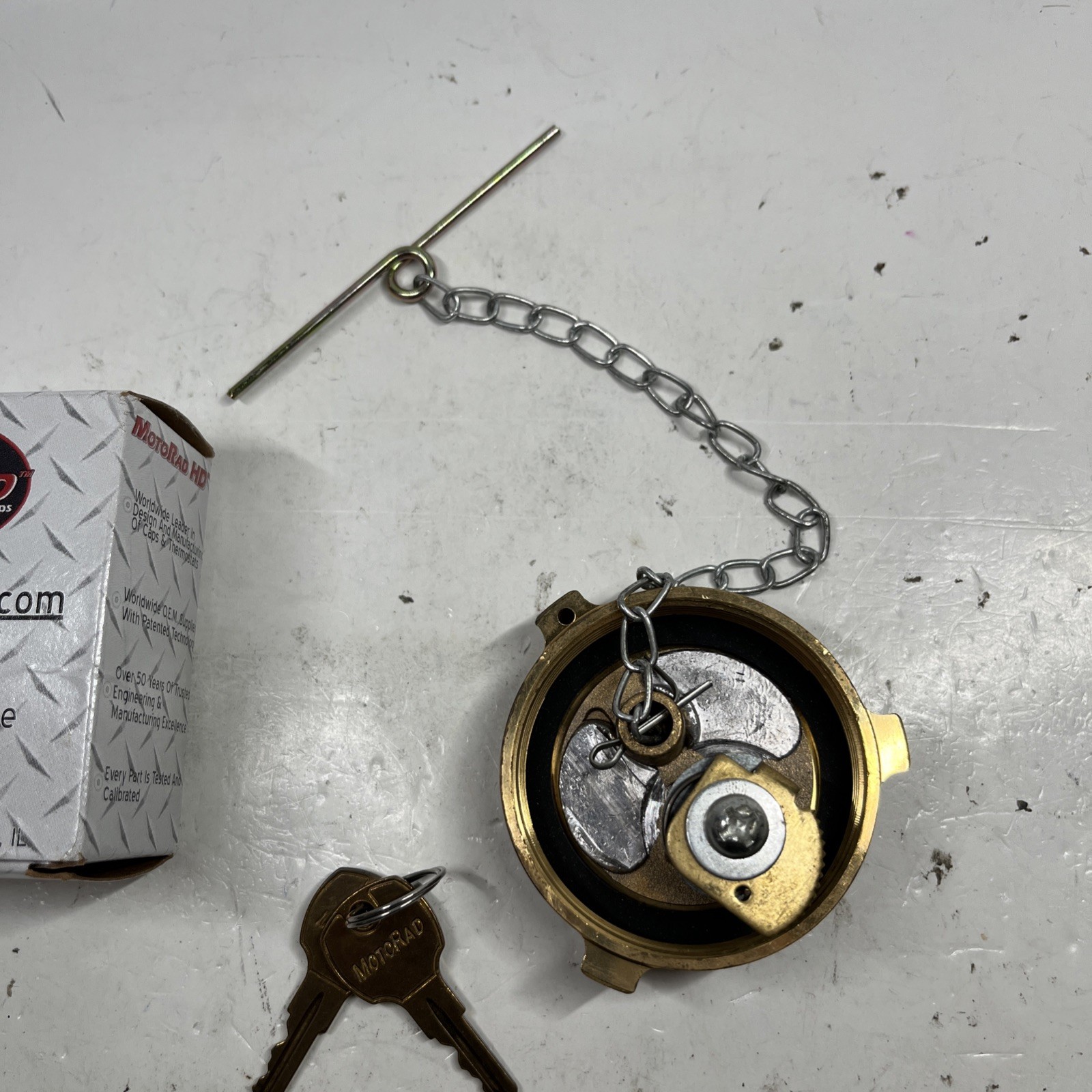 MotoRad 2503-11 Heavy Duty Fuel Cap with Lock