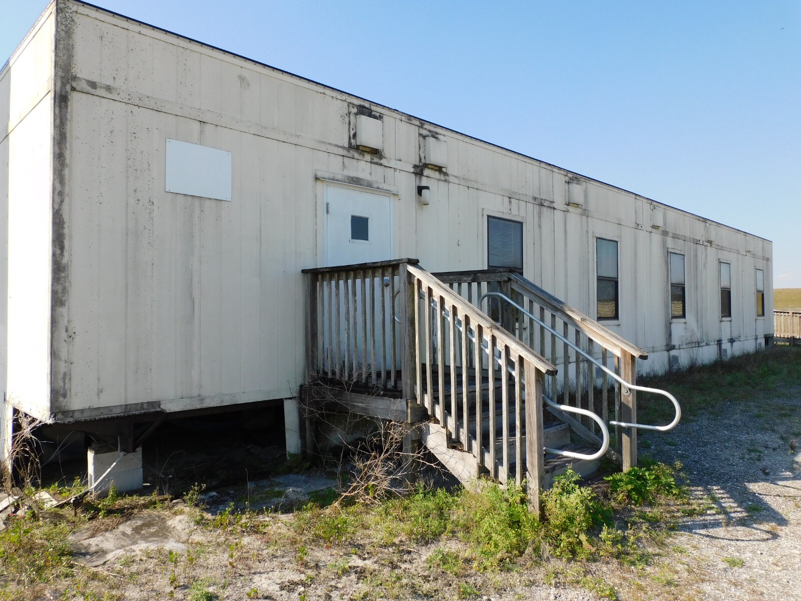6 Plex 60×72 Modular Office/ classroom Trailer Building with Restrooms