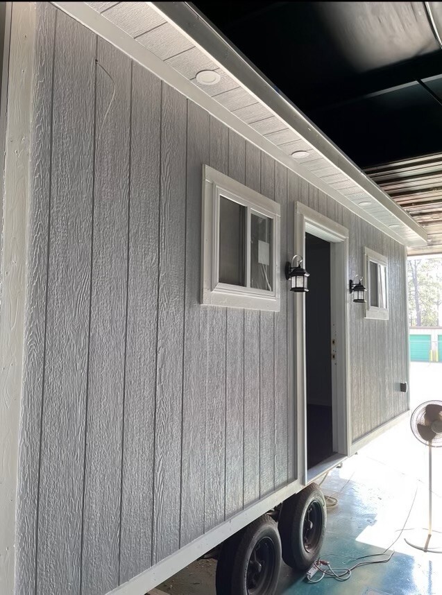 New 2022 Mobile Modular Office, Command, Medical, and Tiny Home Trailer 8’x20′