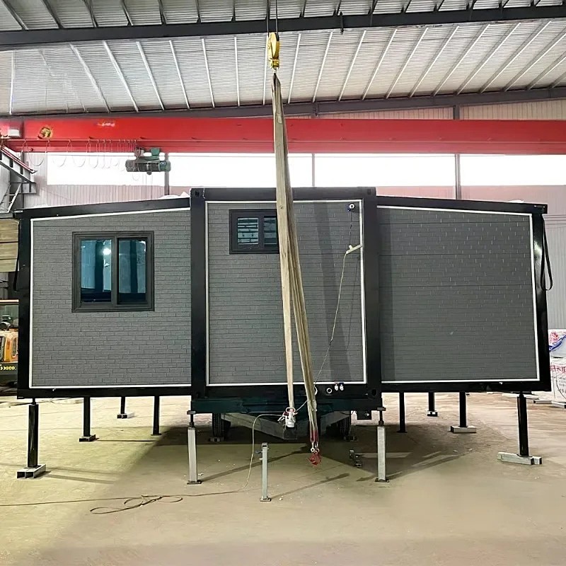Factory Cheap Price 40FT Expandable Prefab Homes Waterproof Light Steel Villa