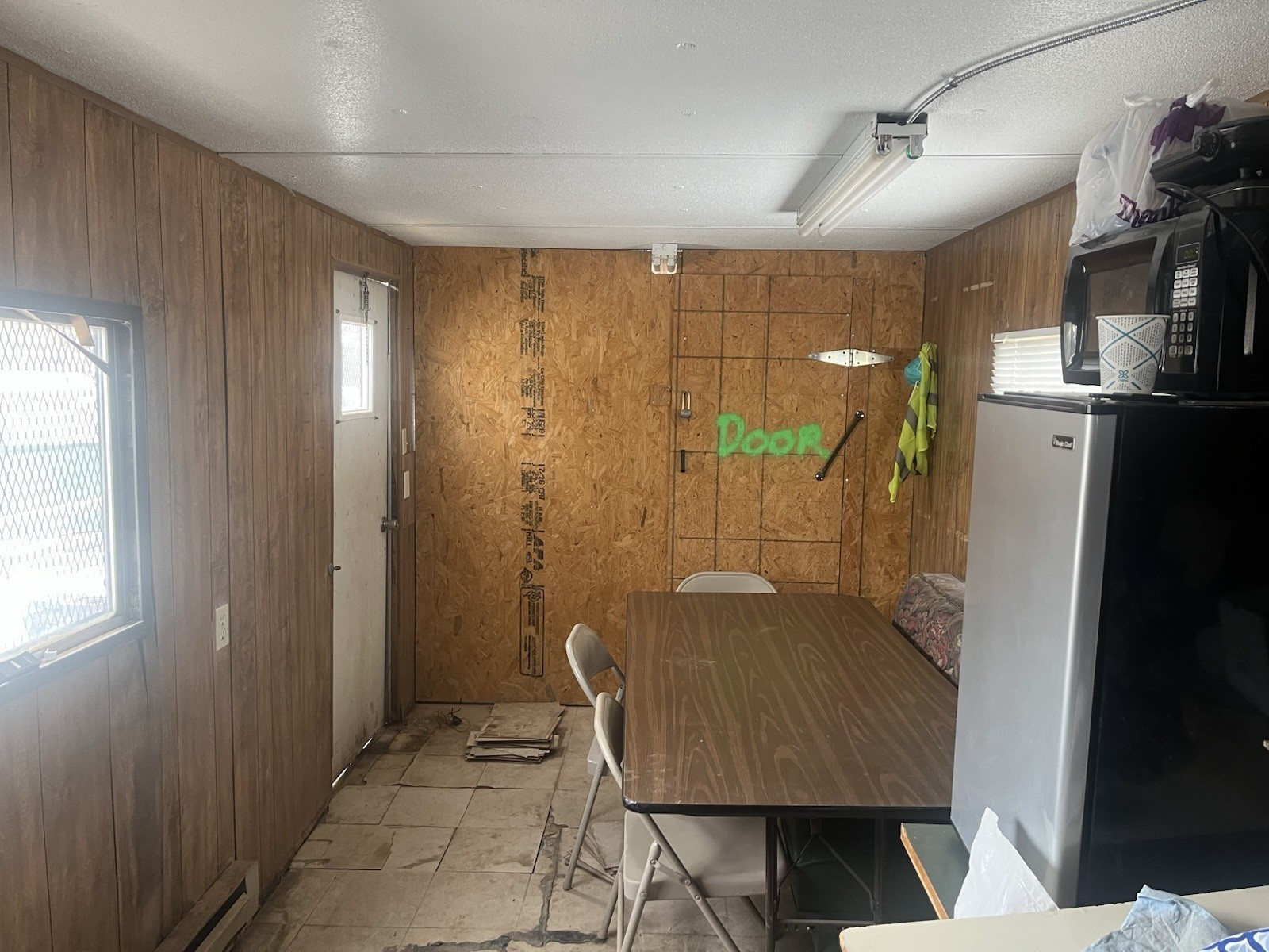 Mobile 2 Office Trailer with meeting room 32×8. For onsite Office work / storage