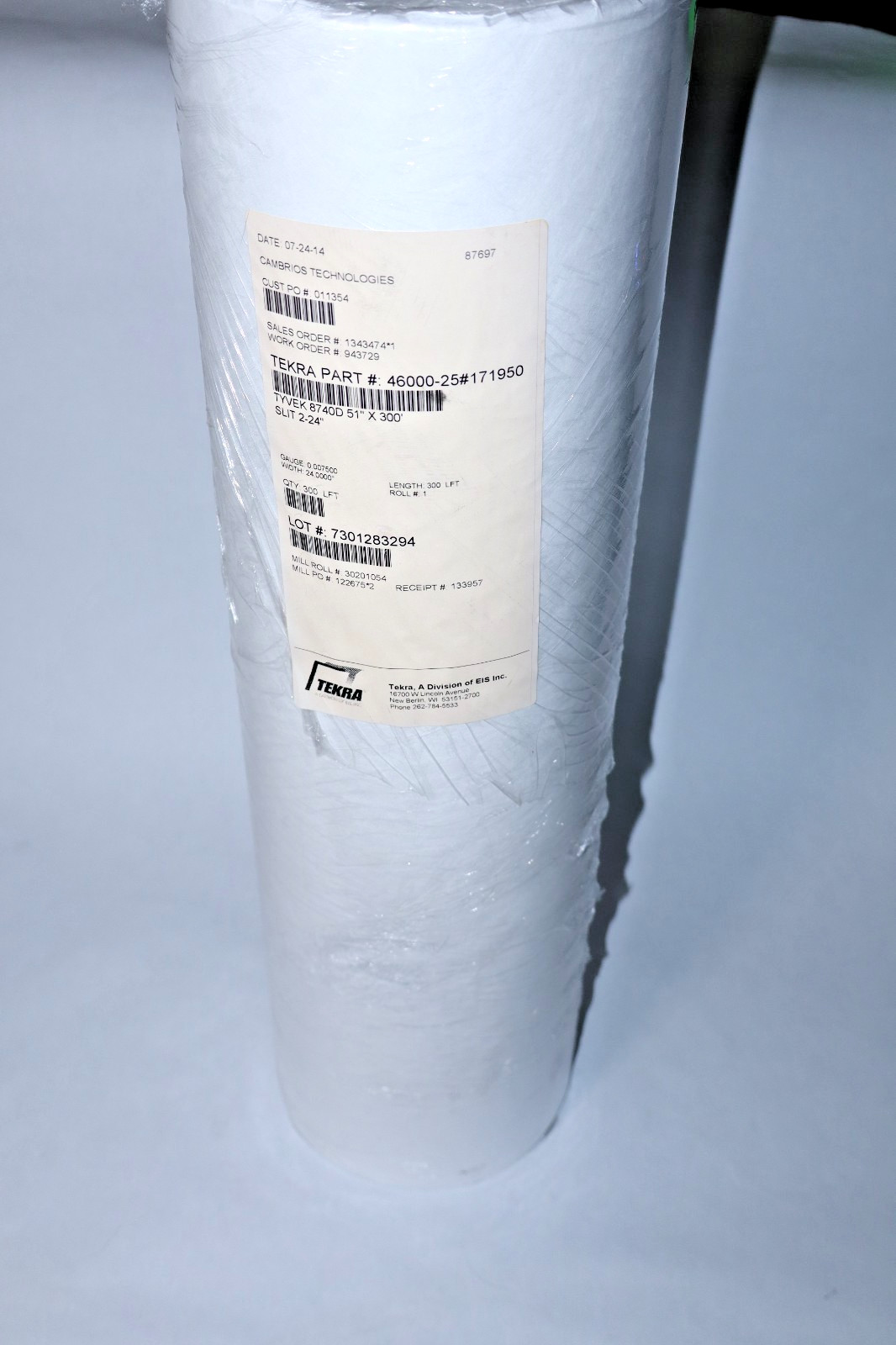 Tyvek 8740D 24 inches by 300 feet roll