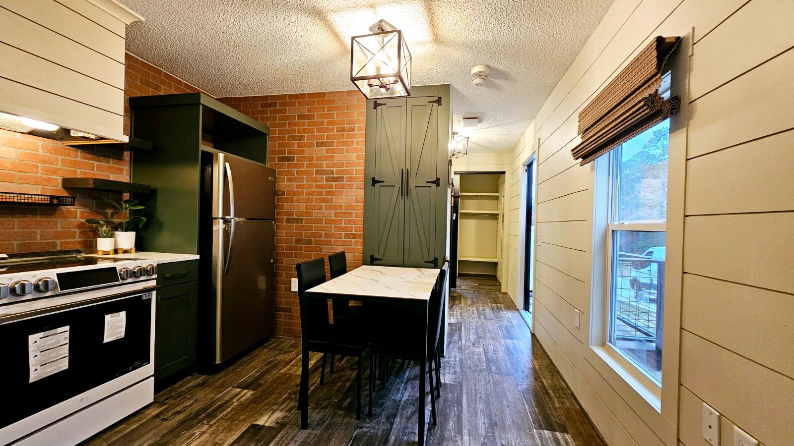 Free delivery Amazing 12×34 400sqft tiny house on wheels farmhouse style
