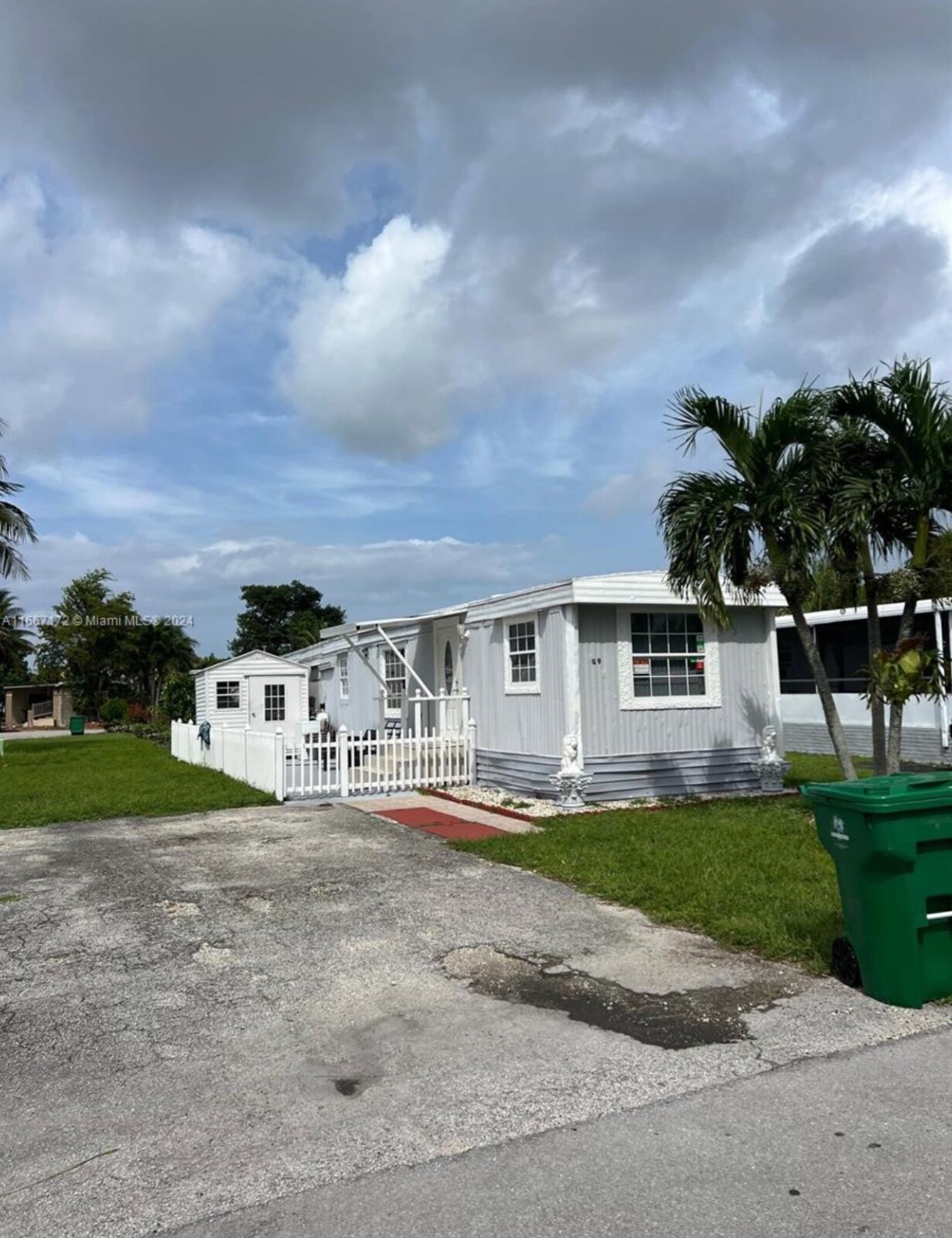 mobile home for sale florida. 11201 SW 55th St, Miramar, FL 33025