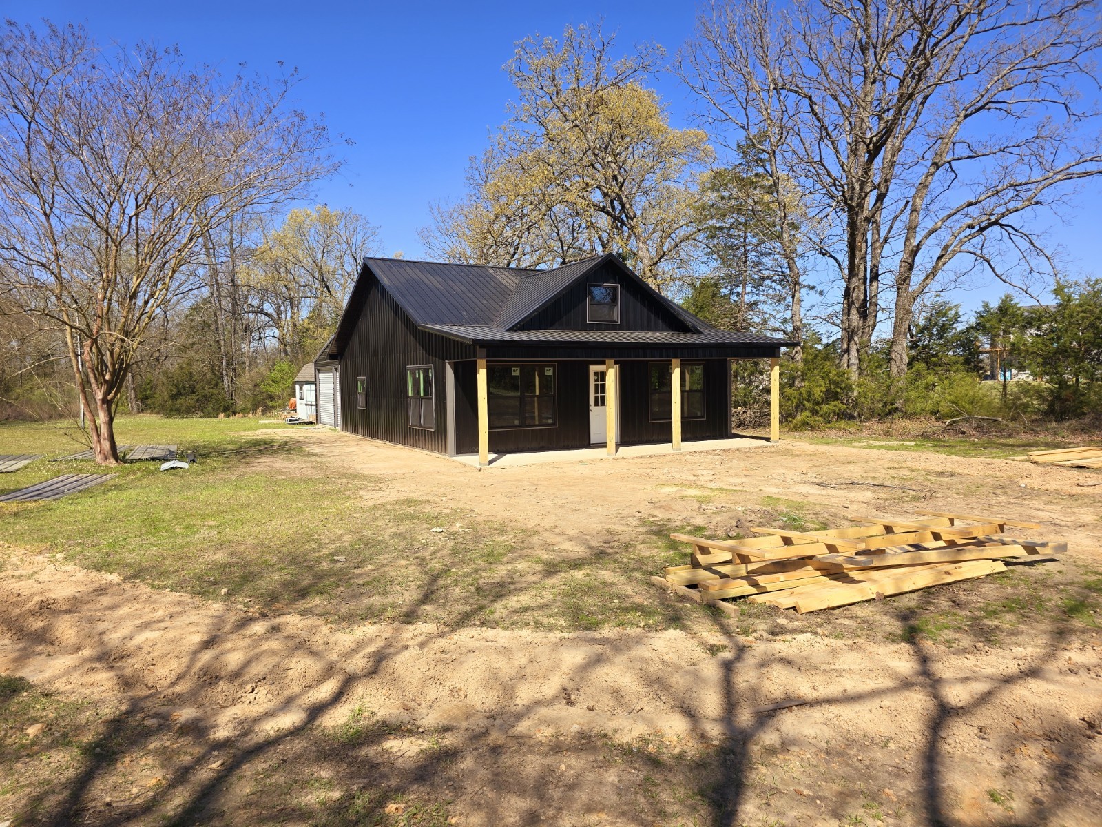 HOUSE KIT (3BED 2bath) With Interior Framing