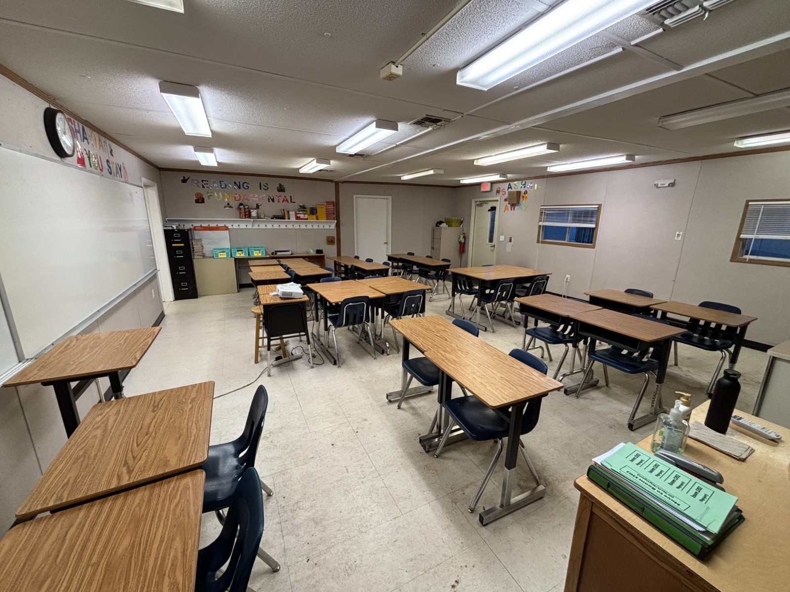 48×60 – 4 Classroom Modular Trailer Building. Delivery and setup available