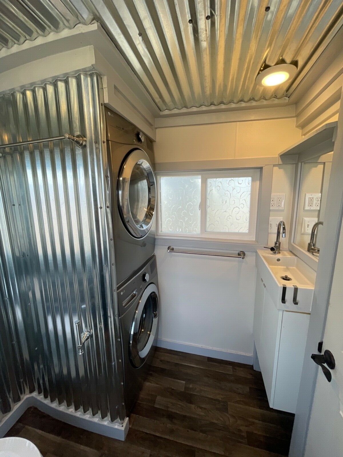 tiny house on wheels