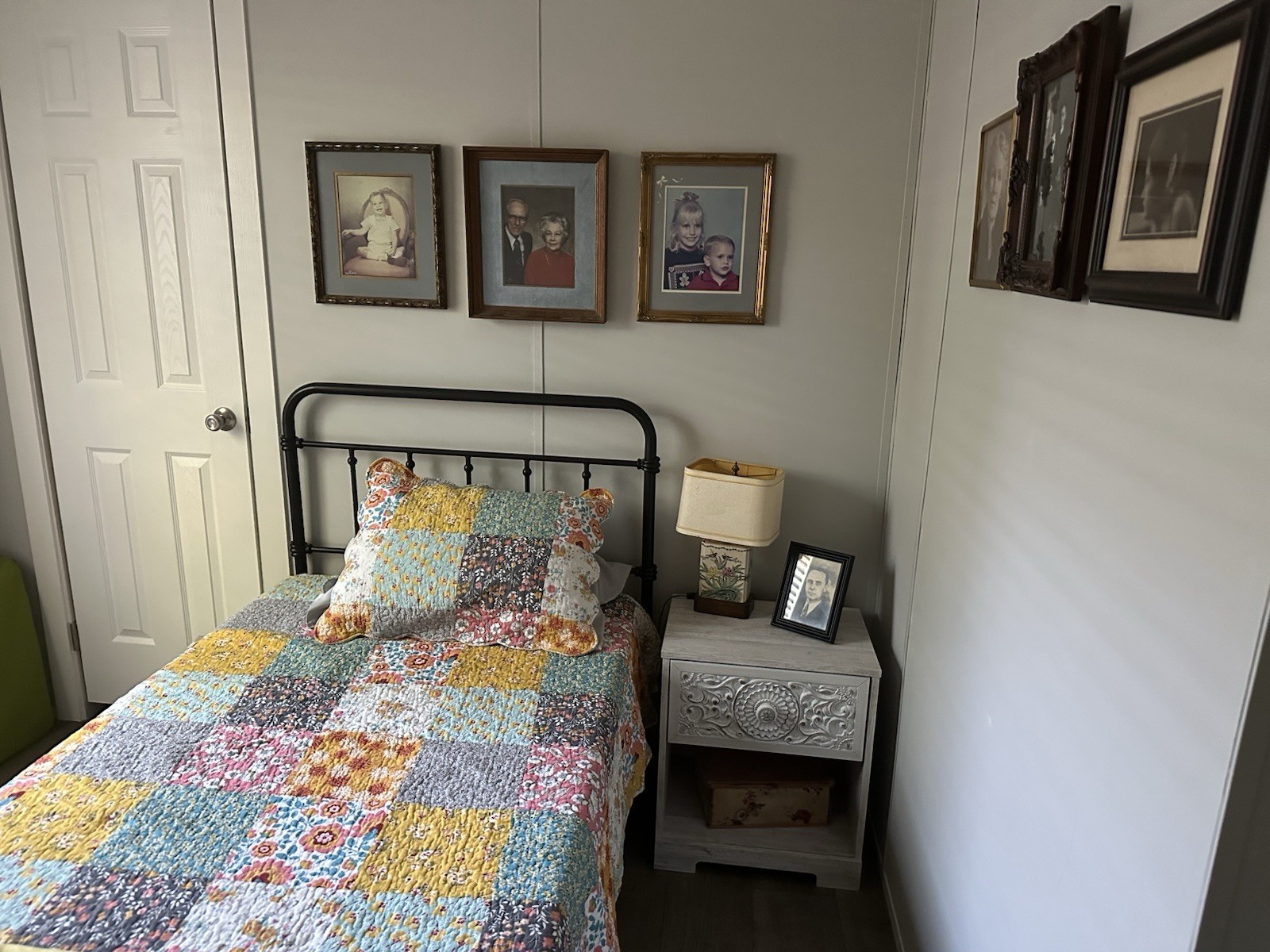 Oak Creek Mobil Home, 3/2 , 1216 sq ft Sale Includes Many Extras