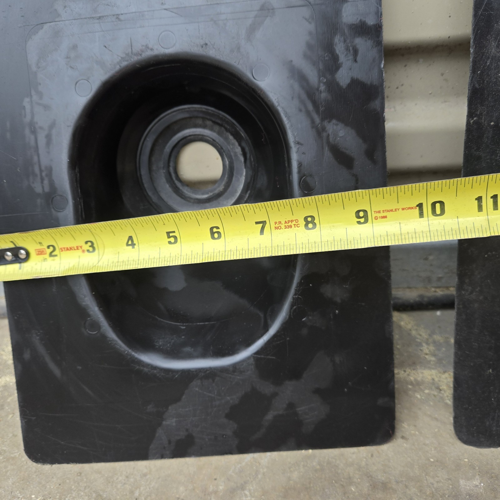 Oatey 1 1/4″ – 1 1/2″ and 3″ No Caulk Vent Stack Roof Flashing
