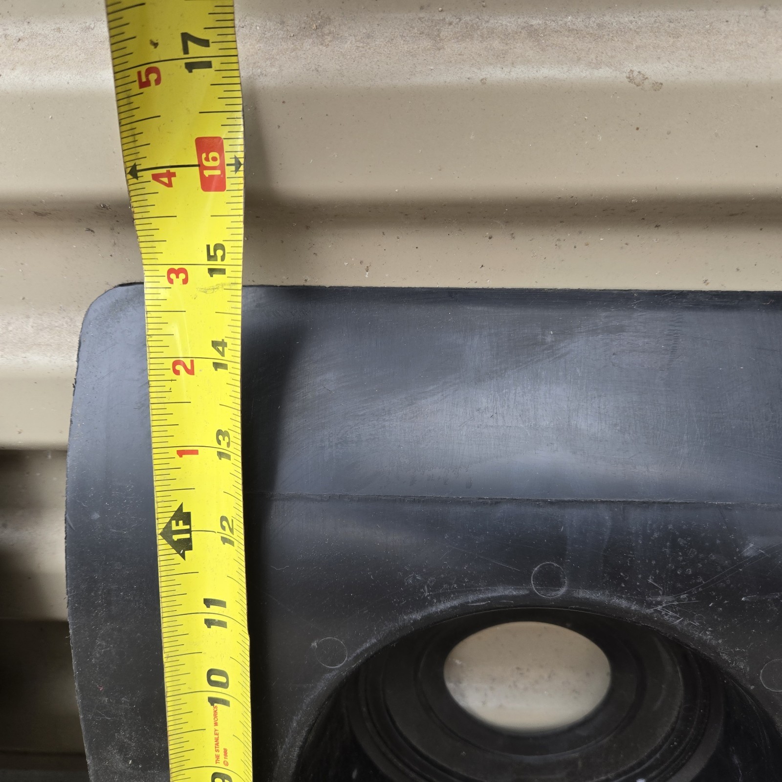 Oatey 1 1/4″ – 1 1/2″ and 3″ No Caulk Vent Stack Roof Flashing
