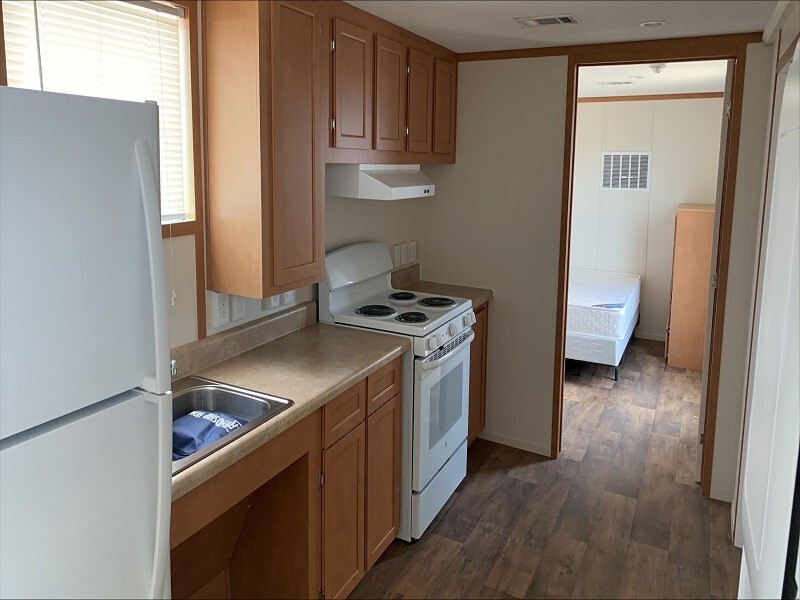 Champion 8×48 (384’Sq) Furnished Mobile Home-Wind Zone 3- A/C