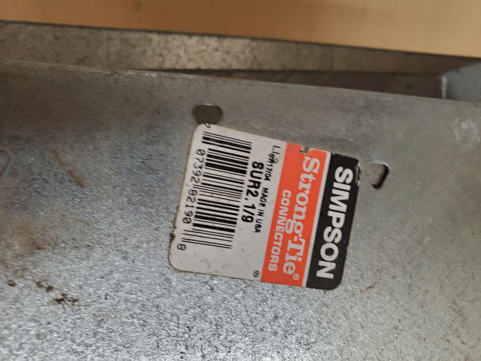 Simpson Strong-Tie SUR2.1/9 – 2-1/16-Inch x 9-1/2-In Joist Hanger (PACK OF 4)