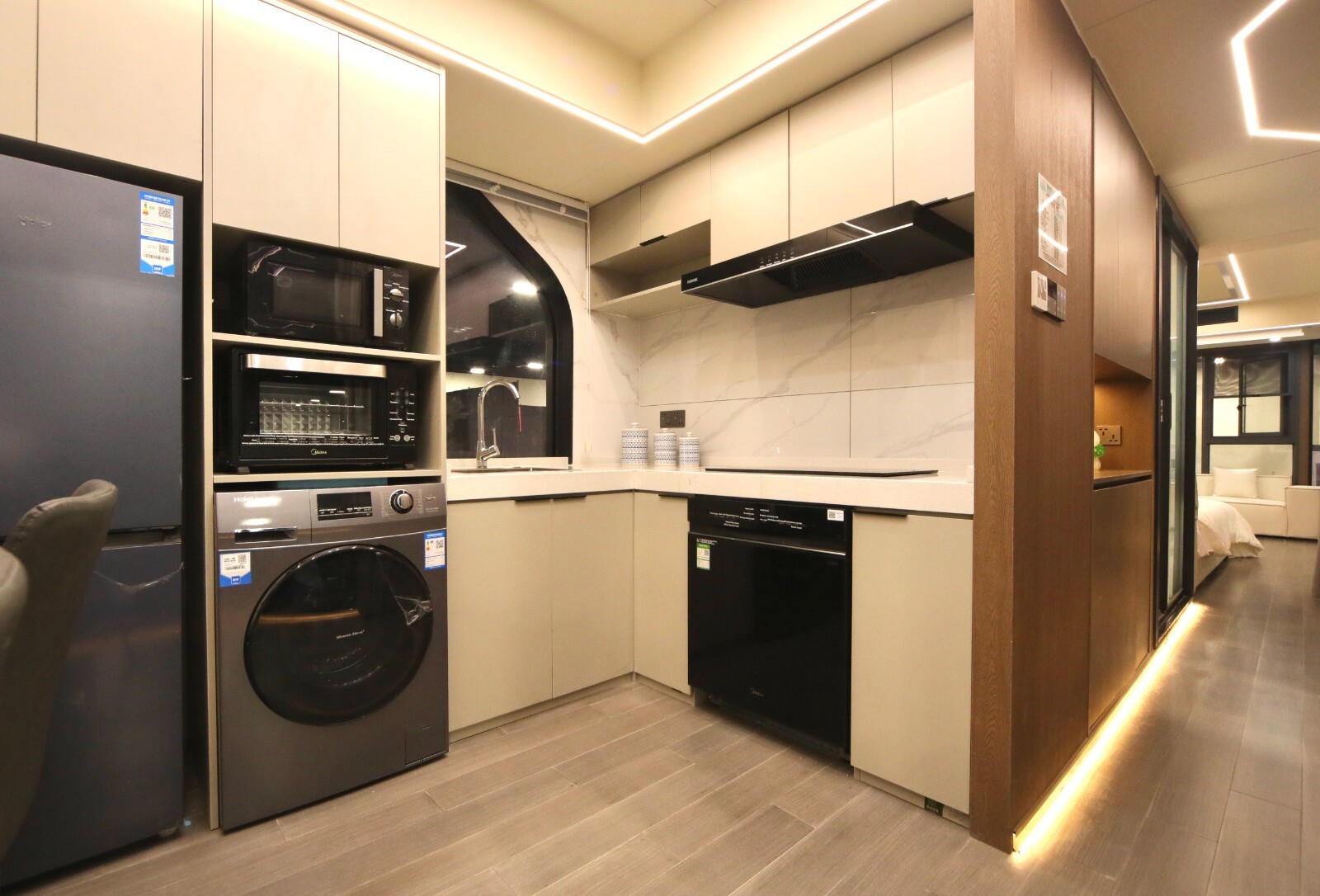 IN STOCK in USA | Luxury Tiny Home Smart Pod Home | High-Tech Prefab Studio