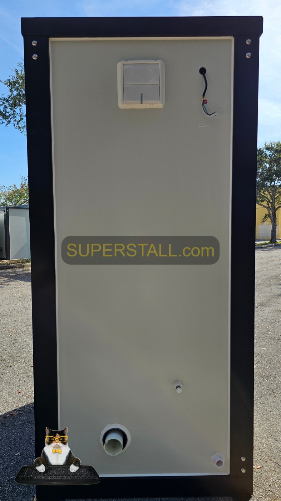 New Mobile Bathroom Steel Portable Restroom Sink Toilet Single Stall Insulated